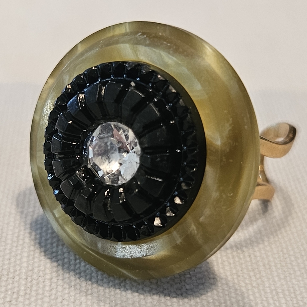 Retro green and black button ring - Free shipping!